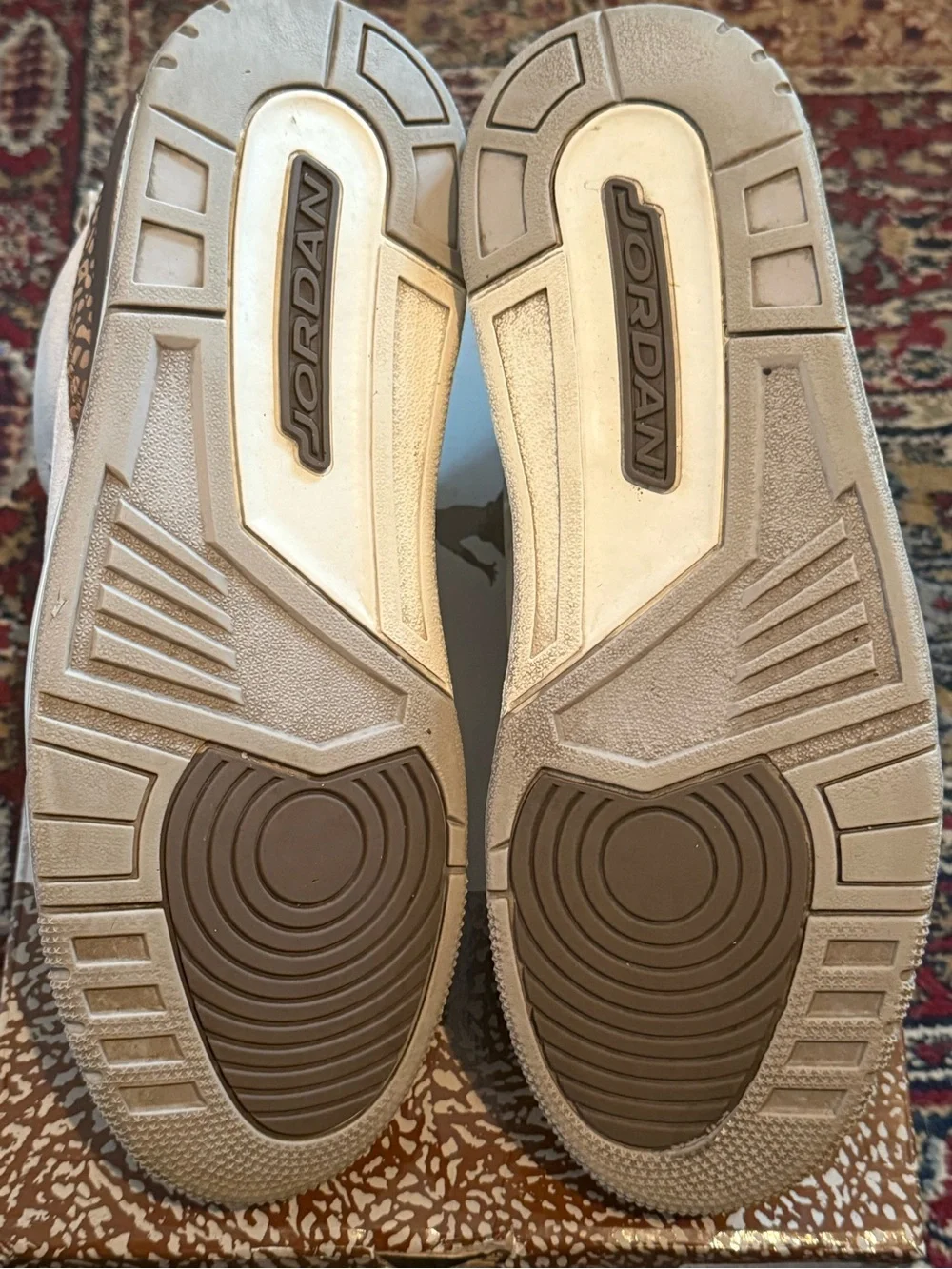 Jordan 3 Retro Palomino - Sneakers in Beige and Brown